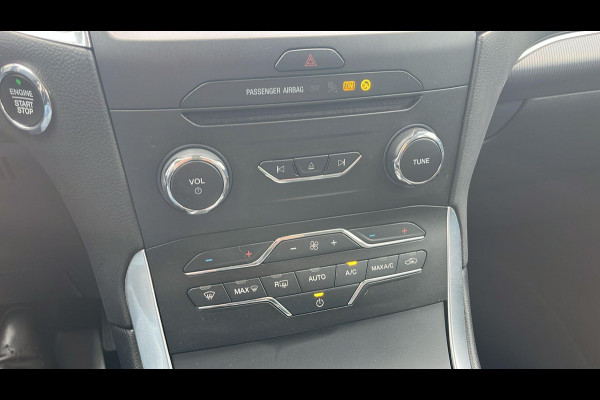 Ford S-Max 2.5 FHEV Titanium 7P 190pk | SYNC 3 Navigatie | Apple Carplay/Android Auto | 7 Persoons! | Camera