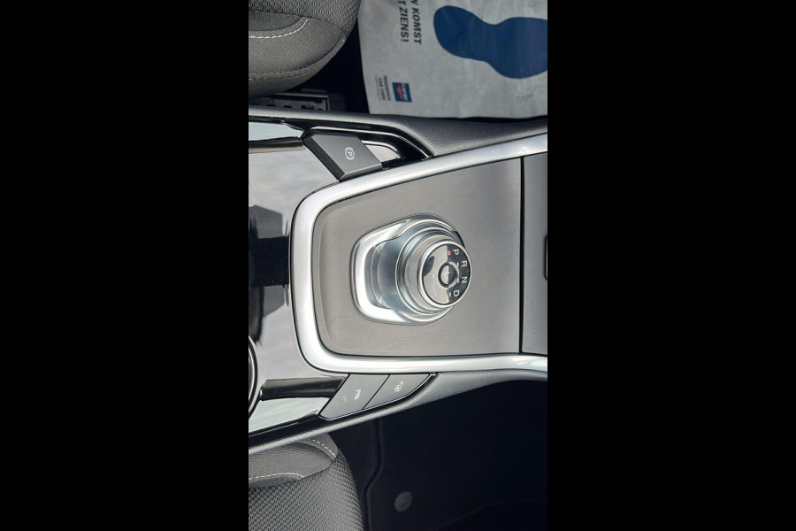 Ford S-Max 2.5 FHEV Titanium 7P 190pk | SYNC 3 Navigatie | Apple Carplay/Android Auto | 7 Persoons! | Camera