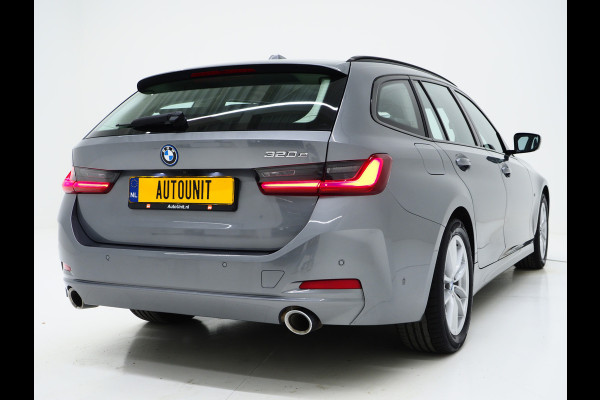 BMW 3 Serie Touring 320e LCI Shadow Line | Keyless | Camera | BLIS | Widescreen | Carplay | Cruise | DAB | LED