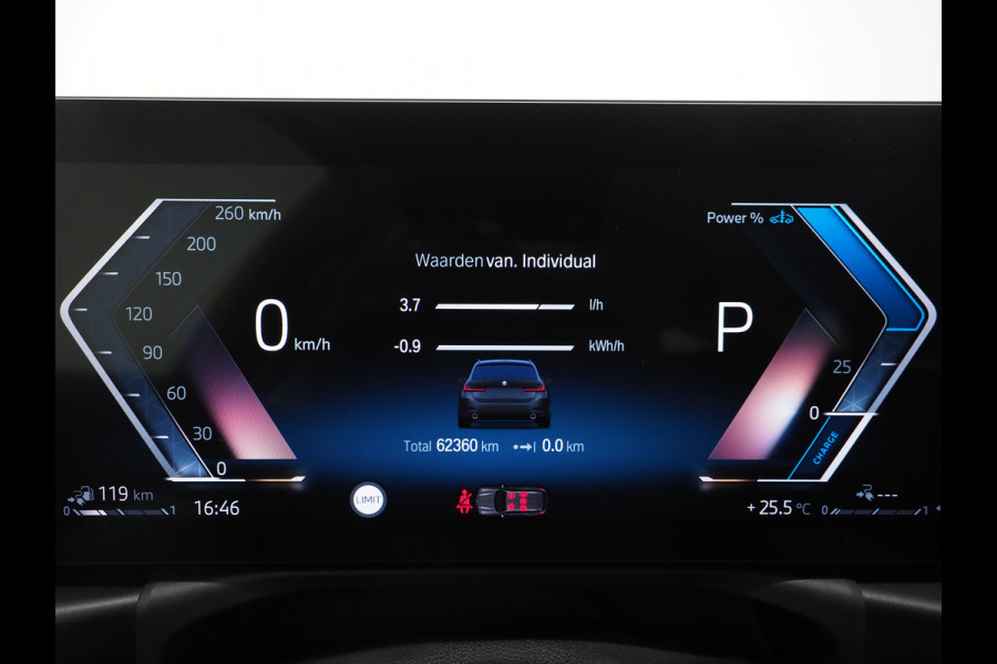 BMW 3 Serie Touring 320e LCI Shadow Line | Keyless | Camera | BLIS | Widescreen | Carplay | Cruise | DAB | LED