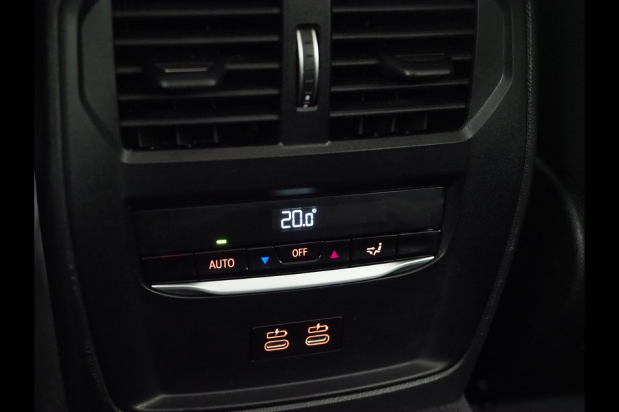 BMW 3 Serie Touring 320e LCI Shadow Line | Keyless | Camera | BLIS | Widescreen | Carplay | Cruise | DAB | LED
