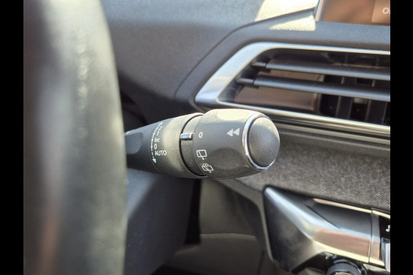 Peugeot 5008 1.2 PureTech Blue Lease Premium Avantage | Automaat |