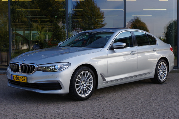 BMW 5 Serie 540i 340 PK xDrive High Executive, Trekhaak, Schuif-Kanteldak, Adap. Cruise Control, Memory