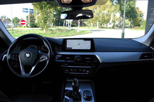 BMW 5 Serie 540i 340 PK xDrive High Executive, Trekhaak, Schuif-Kanteldak, Adap. Cruise Control, Memory