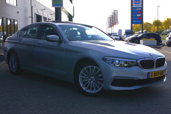 BMW 5 Serie 540i 340 PK xDrive High Executive, Trekhaak, Schuif-Kanteldak, Adap. Cruise Control, Memory
