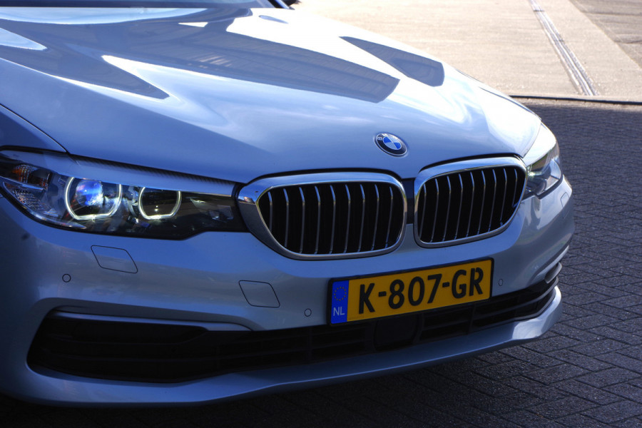 BMW 5 Serie 540i 340 PK xDrive High Executive, Trekhaak, Schuif-Kanteldak, Adap. Cruise Control, Memory