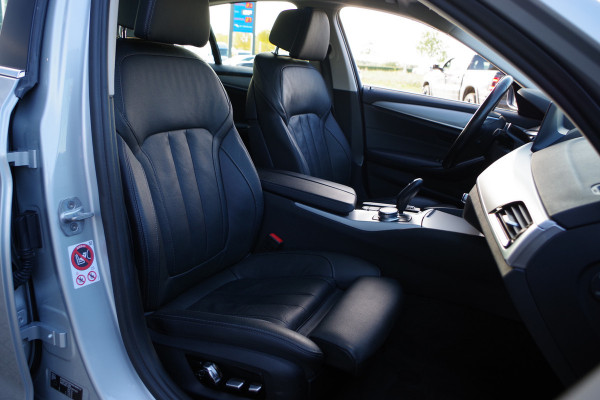 BMW 5 Serie 540i 340 PK xDrive High Executive, Trekhaak, Schuif-Kanteldak, Adap. Cruise Control, Memory