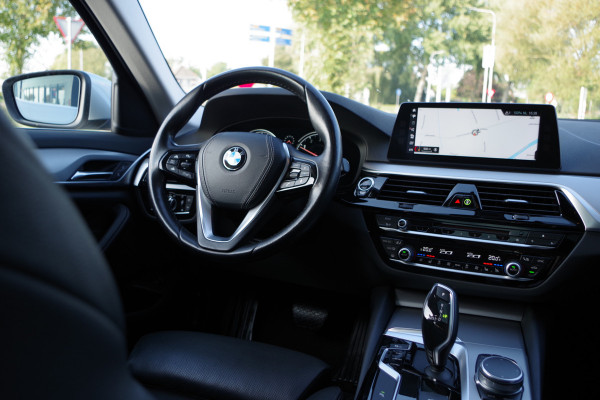 BMW 5 Serie 540i 340 PK xDrive High Executive, Trekhaak, Schuif-Kanteldak, Adap. Cruise Control, Memory