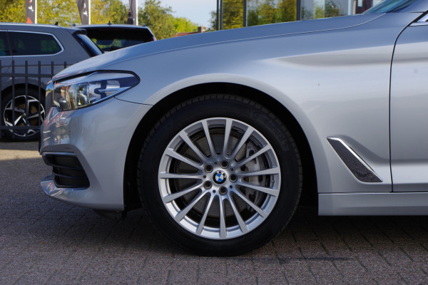 BMW 5 Serie 540i 340 PK xDrive High Executive, Trekhaak, Schuif-Kanteldak, Adap. Cruise Control, Memory