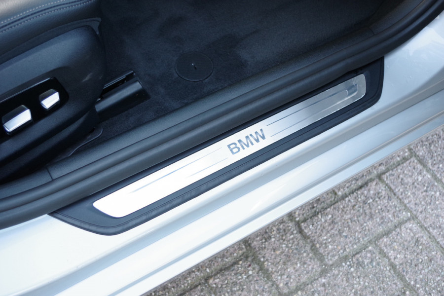 BMW 5 Serie 540i 340 PK xDrive High Executive, Trekhaak, Schuif-Kanteldak, Adap. Cruise Control, Memory