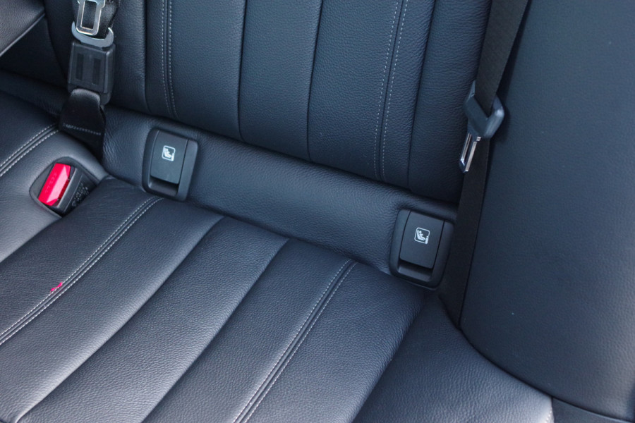 BMW 5 Serie 540i 340 PK xDrive High Executive, Trekhaak, Schuif-Kanteldak, Adap. Cruise Control, Memory