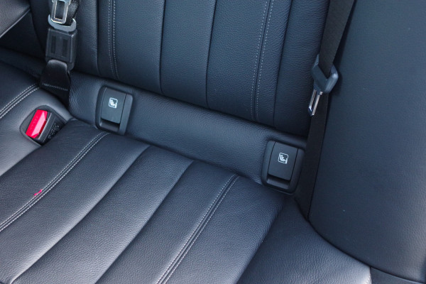 BMW 5 Serie 540i 340 PK xDrive High Executive, Trekhaak, Schuif-Kanteldak, Adap. Cruise Control, Memory