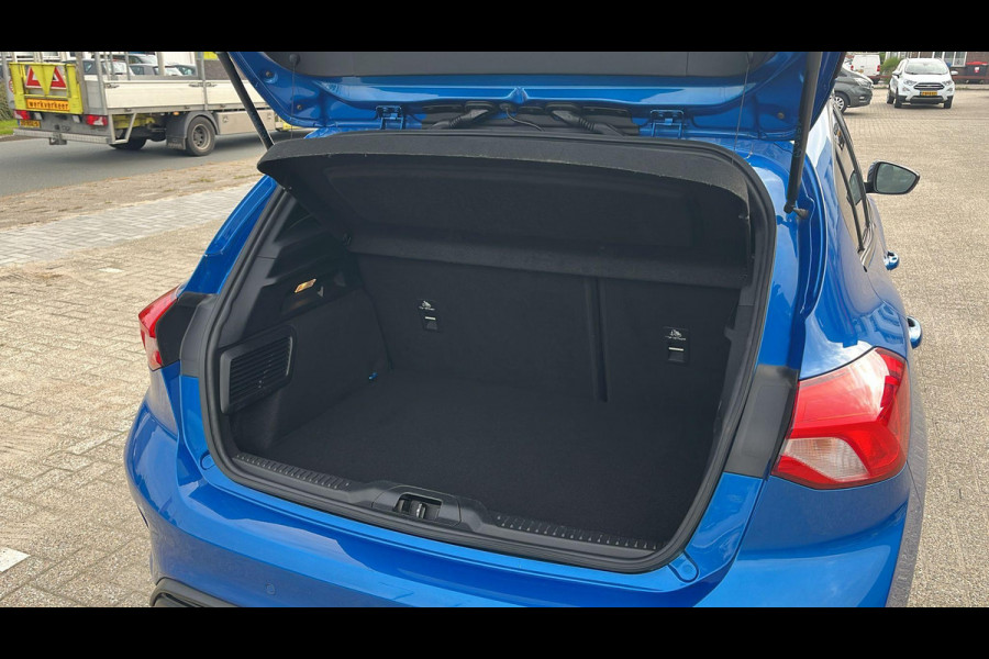 Ford Focus 1.0 EcoBoost ST Line Business 125pk Panorama dak | Achteruitrijcamera | Adaptieve Cruise | Winterpack | Full LED | B&O Audio | 18 inch velgen