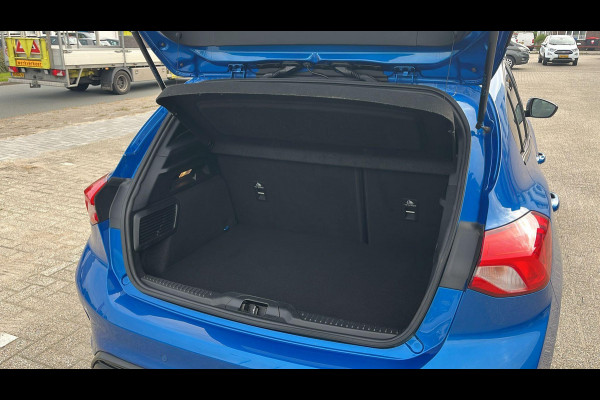 Ford Focus 1.0 EcoBoost ST Line Business 125pk Panorama dak | Achteruitrijcamera | Adaptieve Cruise | Winterpack | Full LED | B&O Audio | 18 inch velgen