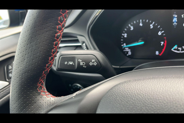 Ford Focus 1.0 EcoBoost ST Line Business 125pk Panorama dak | Achteruitrijcamera | Adaptieve Cruise | Winterpack | Full LED | B&O Audio | 18 inch velgen