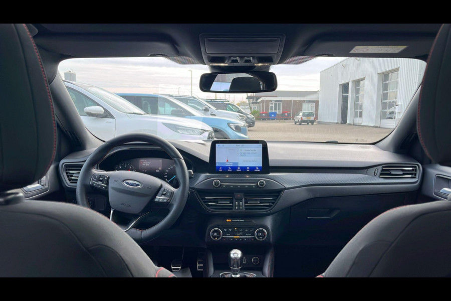 Ford Focus 1.0 EcoBoost ST Line Business 125pk Panorama dak | Achteruitrijcamera | Adaptieve Cruise | Winterpack | Full LED | B&O Audio | 18 inch velgen