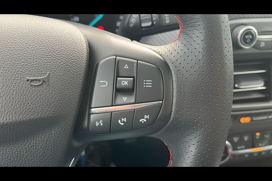 Ford Focus 1.0 EcoBoost ST Line Business 125pk Panorama dak | Achteruitrijcamera | Adaptieve Cruise | Winterpack | Full LED | B&O Audio | 18 inch velgen