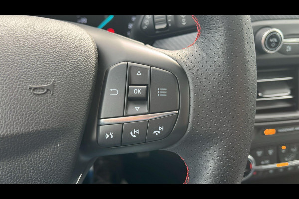 Ford Focus 1.0 EcoBoost ST Line Business 125pk Panorama dak | Achteruitrijcamera | Adaptieve Cruise | Winterpack | Full LED | B&O Audio | 18 inch velgen