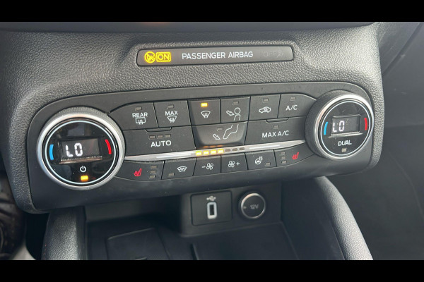 Ford Focus 1.0 EcoBoost ST Line Business 125pk Panorama dak | Achteruitrijcamera | Adaptieve Cruise | Winterpack | Full LED | B&O Audio | 18 inch velgen
