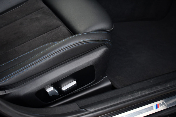 BMW 3 Serie Touring 330e M-Sport Pano HUD El-zetels laser-LED Camera