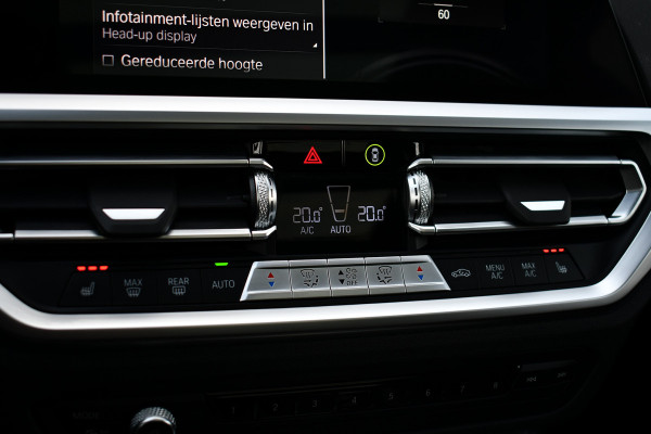 BMW 3 Serie Touring 330e M-Sport Pano HUD El-zetels laser-LED Camera