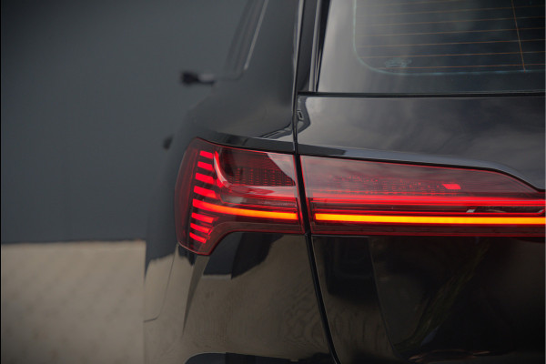 Audi e-tron 55 quattro Business edition 95 kWh S-Line | Panoramadak | Bang & Olufsen | Stoelkoeling | Stoelverwarming | Massage | Head-Up Display | 360 Camera | Matrix LED | Luchtvering | Nachtzicht | Memory Seats | Elektrisch Verstelbare Stoele