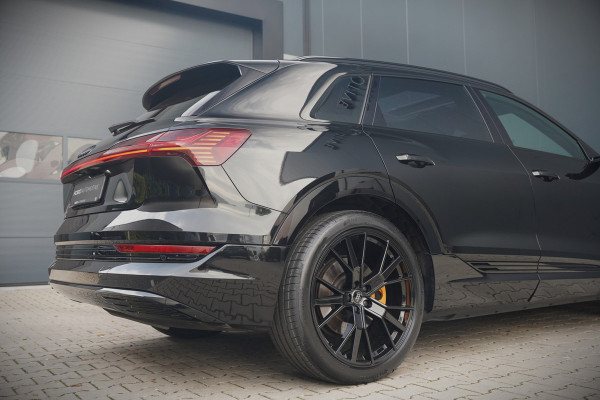 Audi e-tron 55 quattro Business edition 95 kWh S-Line | Panoramadak | Bang & Olufsen | Stoelkoeling | Stoelverwarming | Massage | Head-Up Display | 360 Camera | Matrix LED | Luchtvering | Nachtzicht | Memory Seats | Elektrisch Verstelbare Stoele