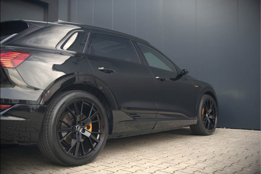 Audi e-tron 55 quattro Business edition 95 kWh S-Line | Panoramadak | Bang & Olufsen | Stoelkoeling | Stoelverwarming | Massage | Head-Up Display | 360 Camera | Matrix LED | Luchtvering | Nachtzicht | Memory Seats | Elektrisch Verstelbare Stoele