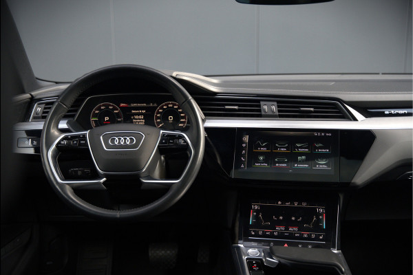 Audi e-tron 55 quattro Business edition 95 kWh S-Line | Panoramadak | Bang & Olufsen | Stoelkoeling | Stoelverwarming | Massage | Head-Up Display | 360 Camera | Matrix LED | Luchtvering | Nachtzicht | Memory Seats | Elektrisch Verstelbare Stoele