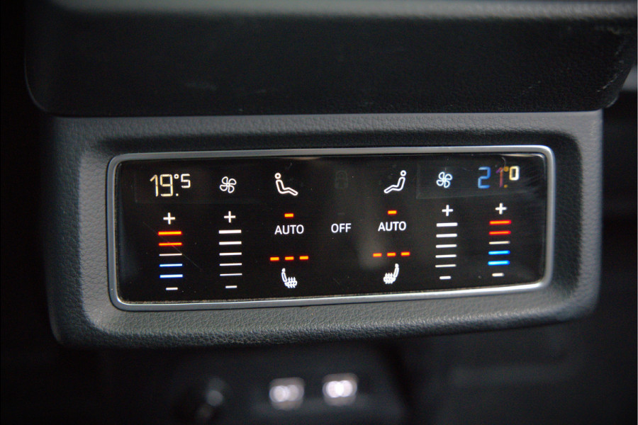 Audi e-tron 55 quattro Business edition 95 kWh S-Line | Panoramadak | Bang & Olufsen | Stoelkoeling | Stoelverwarming | Massage | Head-Up Display | 360 Camera | Matrix LED | Luchtvering | Nachtzicht | Memory Seats | Elektrisch Verstelbare Stoele