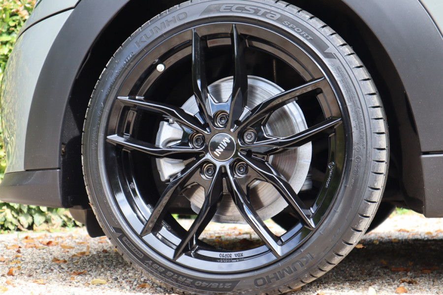 MINI Mini 1.5 One First Essential | Carplay | MINI Mini 1.5 One First Essential | Carplay |