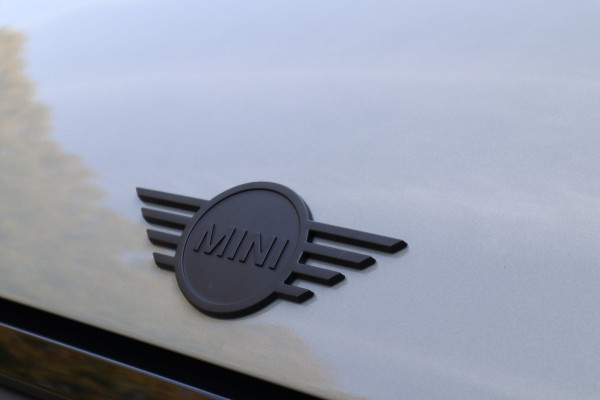 MINI Mini 1.5 One First Essential | Carplay | MINI Mini 1.5 One First Essential | Carplay |