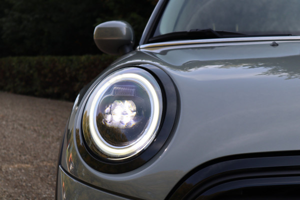 MINI Mini 1.5 One First Essential | Carplay | MINI Mini 1.5 One First Essential | Carplay |