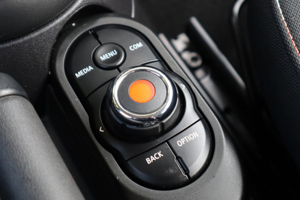 MINI Mini 1.5 One First Essential | Carplay | MINI Mini 1.5 One First Essential | Carplay |