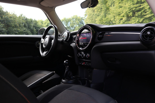 MINI Mini 1.5 One First Essential | Carplay | MINI Mini 1.5 One First Essential | Carplay |