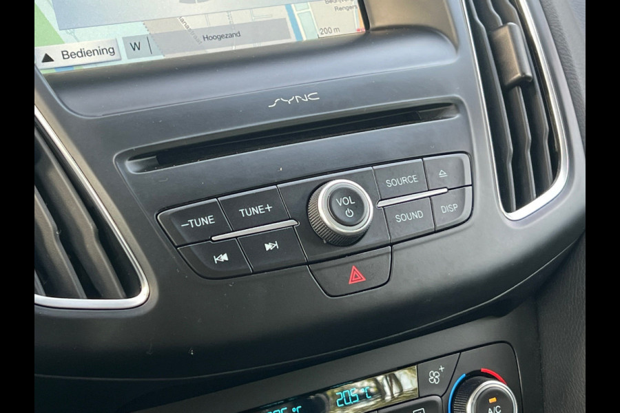 Ford Focus BWJ 2018 | 1.0 126PK Titanium | TREKHAAK | CAMERA  | CLIMA | NAVI | CARPLAY | SPORTSTOELEN | CRUISE | PDC 2X