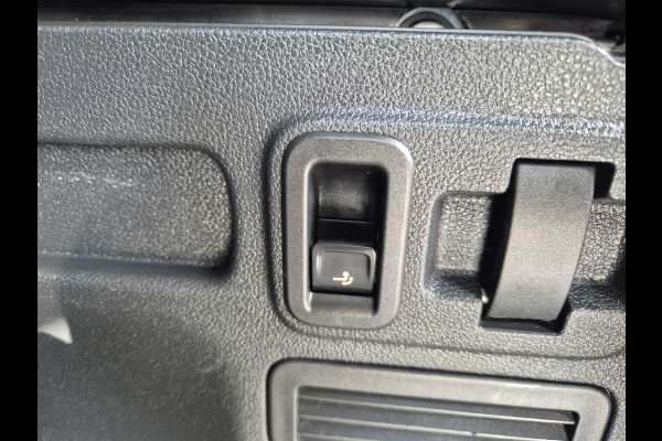 Volkswagen Touran 1.2 TSI 7persoons,clima,wegklapbare trekhaak,stoelverwarming,parkeersensoren