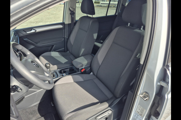 Volkswagen Touran 1.2 TSI 7persoons,clima,wegklapbare trekhaak,stoelverwarming,parkeersensoren