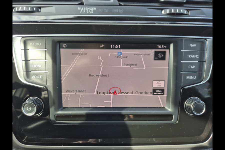 Volkswagen Touran 1.2 TSI 7persoons,clima,wegklapbare trekhaak,stoelverwarming,parkeersensoren