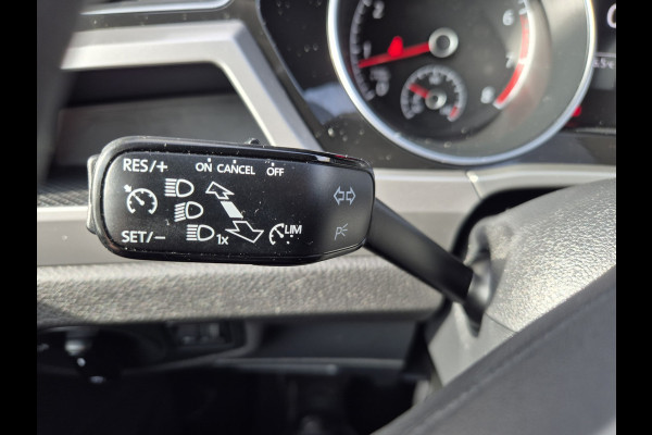 Volkswagen Touran 1.2 TSI 7persoons,clima,wegklapbare trekhaak,stoelverwarming,parkeersensoren