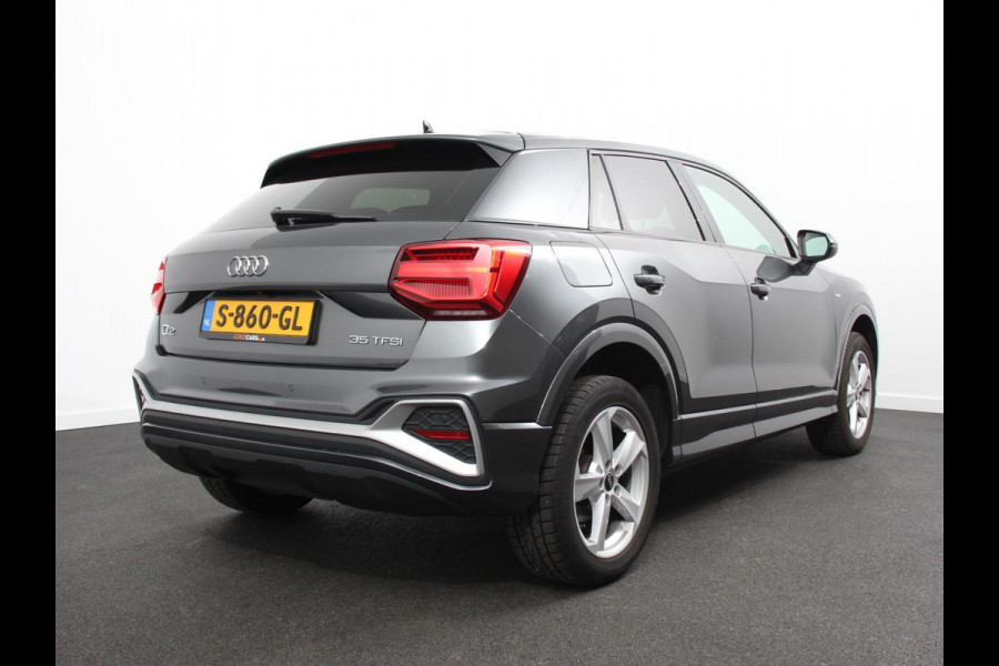Audi Q2 35 TFSI 150pk Automaat S Edition Audi Q2 35 TFSI S Edition | Navigatie | Camera | Adaptive Cruise Control | LED Matrix | Elektrische Achterklep | Keyless Entry |