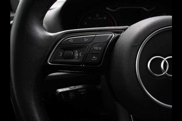 Audi Q2 35 TFSI 150pk Automaat S Edition Audi Q2 35 TFSI S Edition | Navigatie | Camera | Adaptive Cruise Control | LED Matrix | Elektrische Achterklep | Keyless Entry |