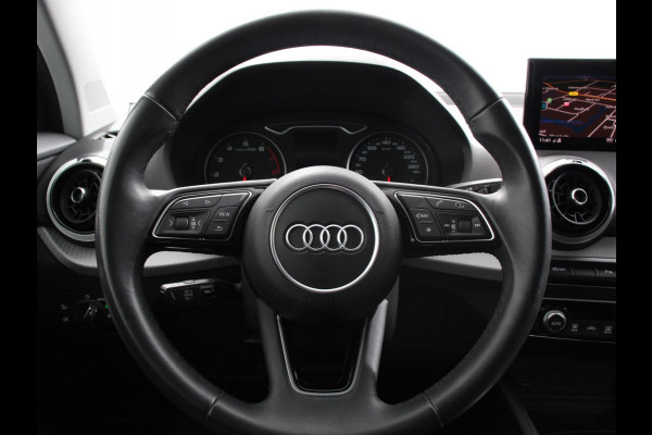 Audi Q2 35 TFSI 150pk Automaat S Edition Audi Q2 35 TFSI S Edition | Navigatie | Camera | Adaptive Cruise Control | LED Matrix | Elektrische Achterklep | Keyless Entry |