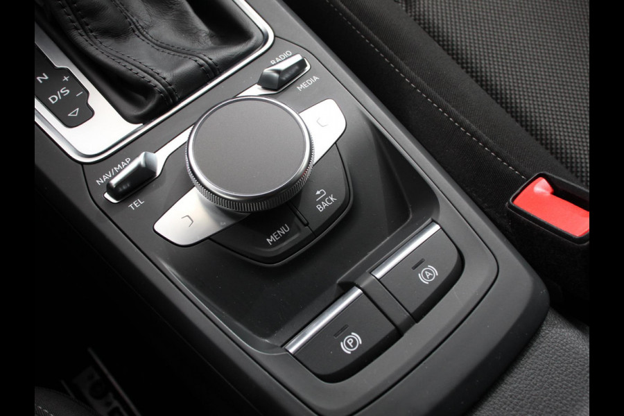 Audi Q2 35 TFSI 150pk Automaat S Edition Audi Q2 35 TFSI S Edition | Navigatie | Camera | Adaptive Cruise Control | LED Matrix | Elektrische Achterklep | Keyless Entry |