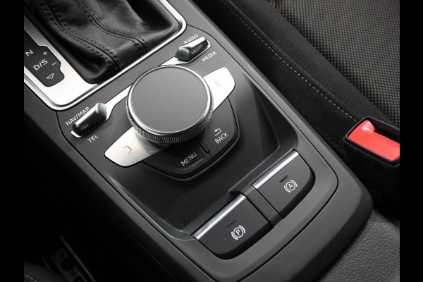 Audi Q2 35 TFSI 150pk Automaat S Edition Audi Q2 35 TFSI S Edition | Navigatie | Camera | Adaptive Cruise Control | LED Matrix | Elektrische Achterklep | Keyless Entry |