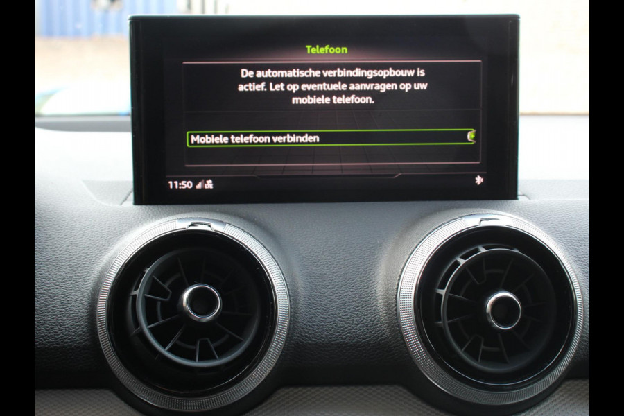 Audi Q2 35 TFSI 150pk Automaat S Edition Audi Q2 35 TFSI S Edition | Navigatie | Camera | Adaptive Cruise Control | LED Matrix | Elektrische Achterklep | Keyless Entry |