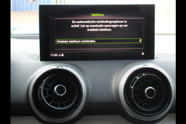 Audi Q2 35 TFSI 150pk Automaat S Edition Audi Q2 35 TFSI S Edition | Navigatie | Camera | Adaptive Cruise Control | LED Matrix | Elektrische Achterklep | Keyless Entry |