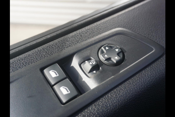 Opel Vivaro Electric L2 75 kWh | 0% rente | Surround View pakket | Apple Carplay | camera | dodehoek detectie | parkeersensoren voor & achter | Comfort tussenschot | rijklaarprijs