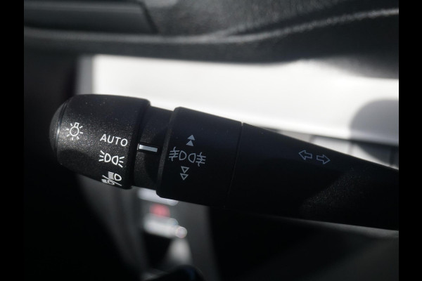 Opel Vivaro Electric L2 75 kWh | 0% rente | Surround View pakket | Apple Carplay | camera | dodehoek detectie | parkeersensoren voor & achter | Comfort tussenschot | rijklaarprijs