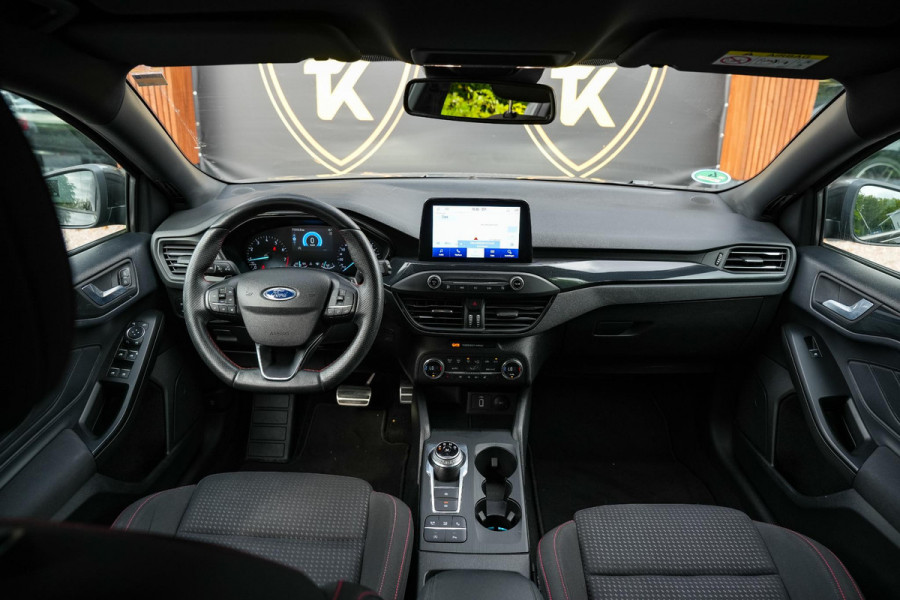 Ford Focus ST Line Navigatie Cruise Camera DAB+ Keyless